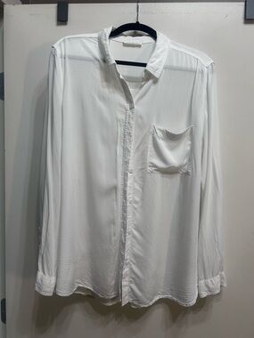 beachlunchlounge White Women’s Casual Button-Down Shirt